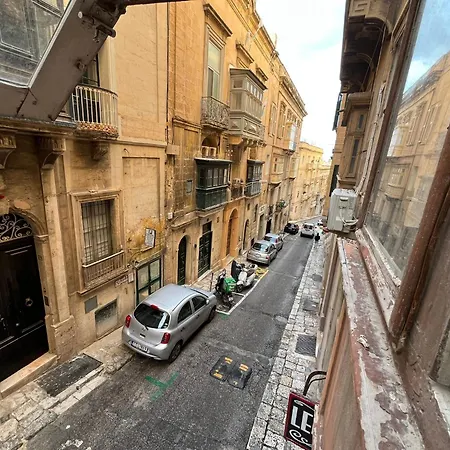 With 2 Beds Lejlighed *