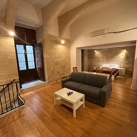 דירה With 2 Beds