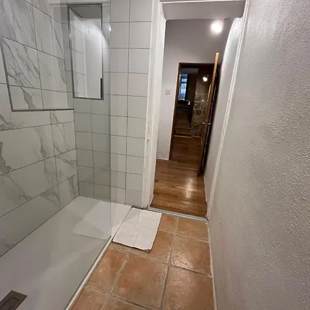 דירה With 2 Beds