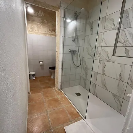 With 2 Beds Valletta