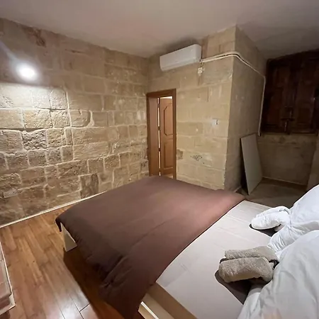 With 2 Beds * Valletta