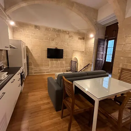 With 2 Beds