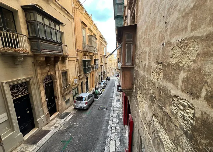 With 2 Beds Appartement La Valette